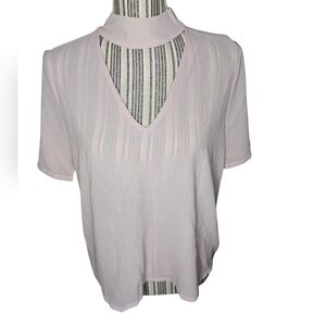 Avec Les Filles Women's Chic Light Pink V-Neck Top Size M